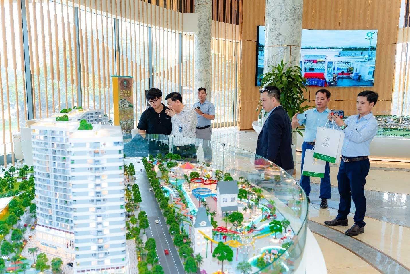 MỞ RỘNG ĐỂ TÌM KIẾM LỢI NHUẬN TỐT HƠN, NHÀ ĐẦU TƯ PHÍA BẮC "NHÒM NGÓ" BẤT ĐỘNG SẢN TPHCM